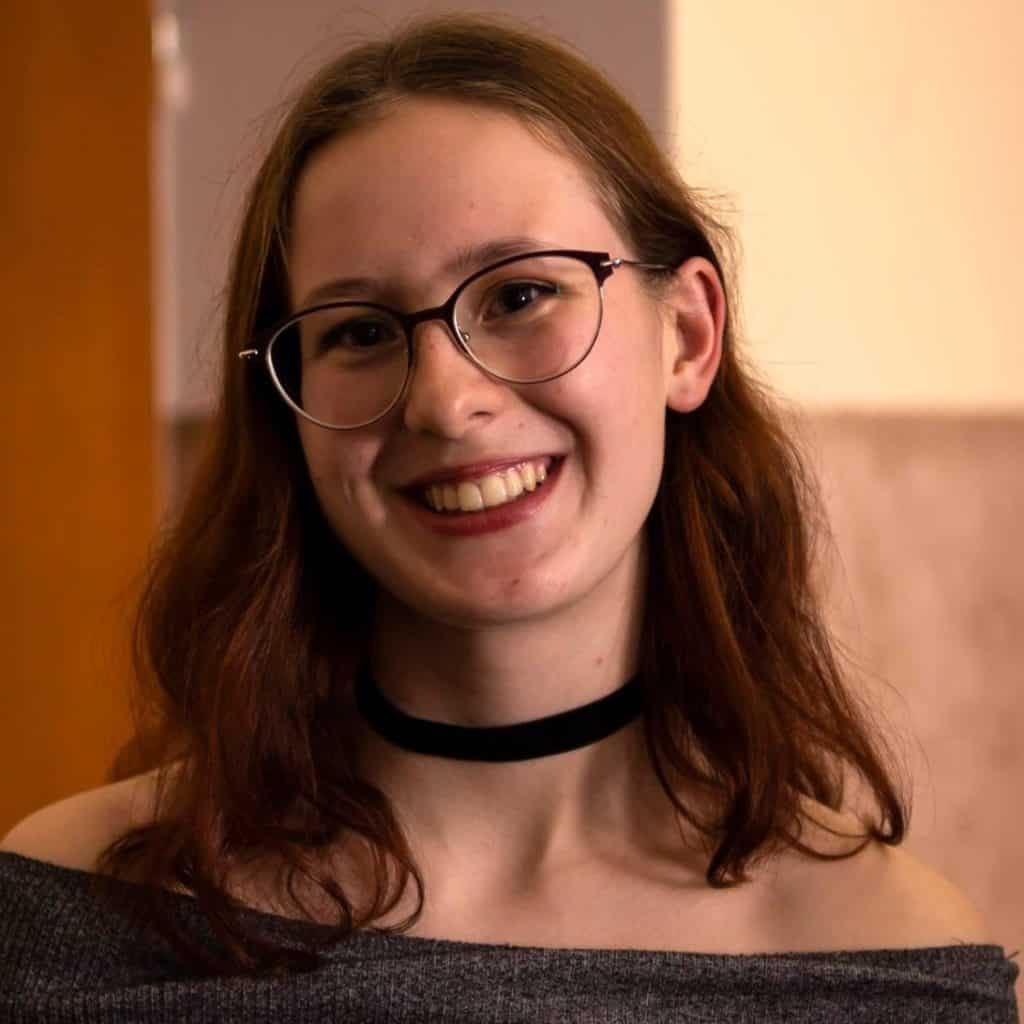 Referencie - Nina Hanesová